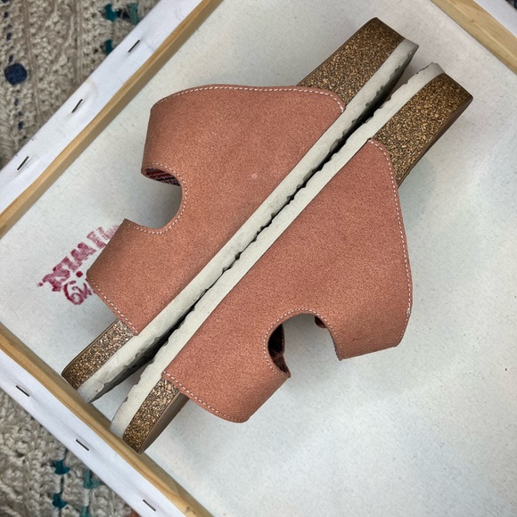 Skechers Luxe Foam Sandals - Picture 1 of 5
